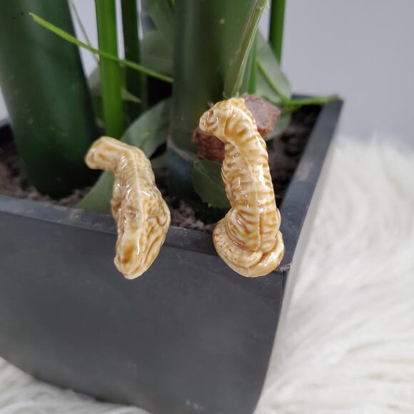 Wade Red Rose Tea Collectible Ceramic Tiger & Cheetah Figurine Set - Picture 3 of 8